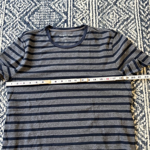 Everlane Ringer Striped T Shirt Mens Medium Crew Neck Gray Navy Blue Cotton - Picture 4 of 5